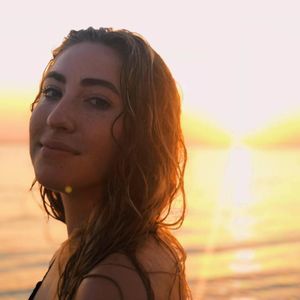 Meet your Posher, Casey